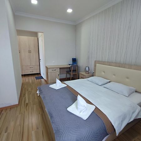 Hotel Botanica Chakvi Extérieur photo