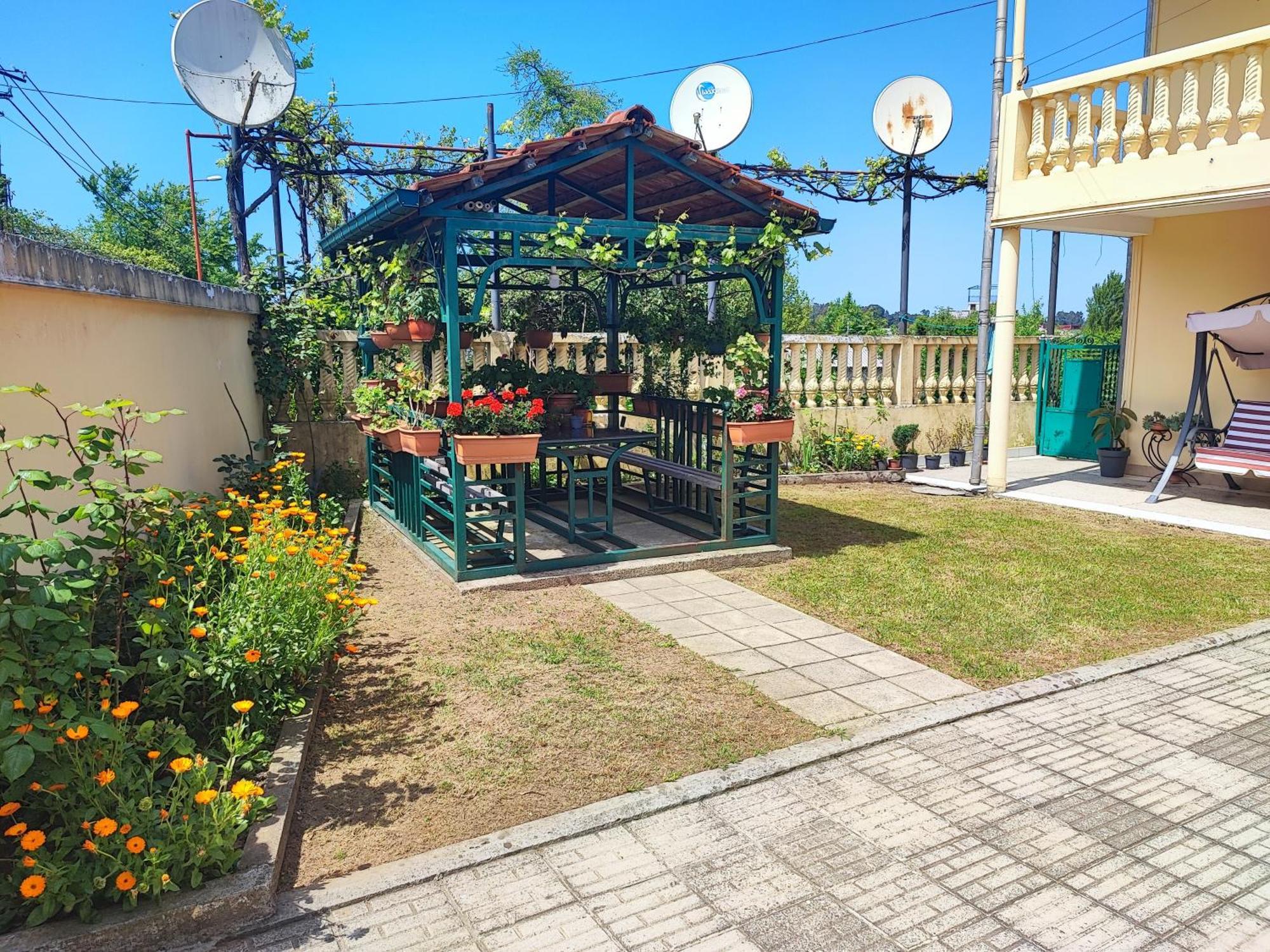 Hotel Botanica Chakvi Extérieur photo