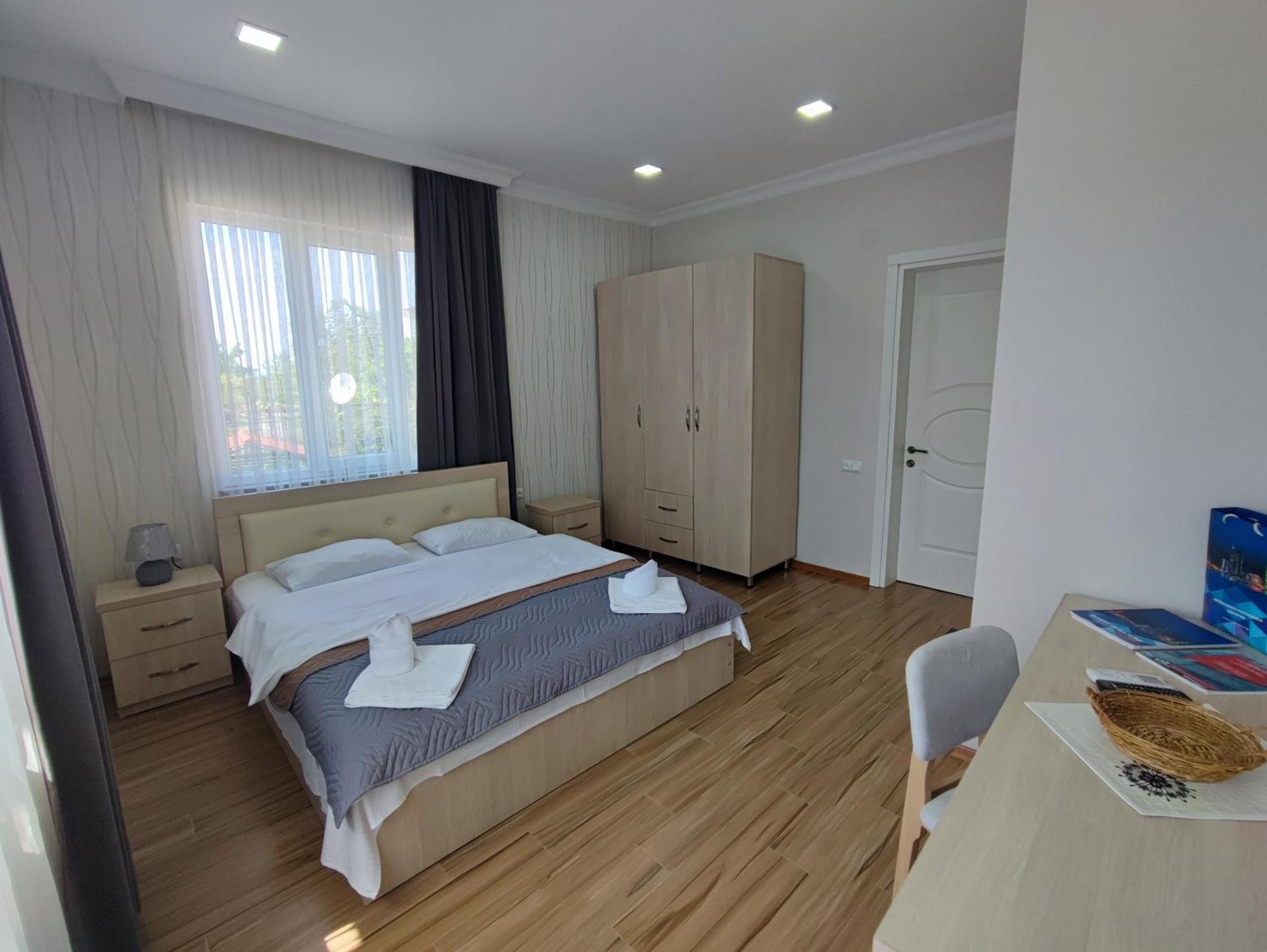 Hotel Botanica Chakvi Extérieur photo