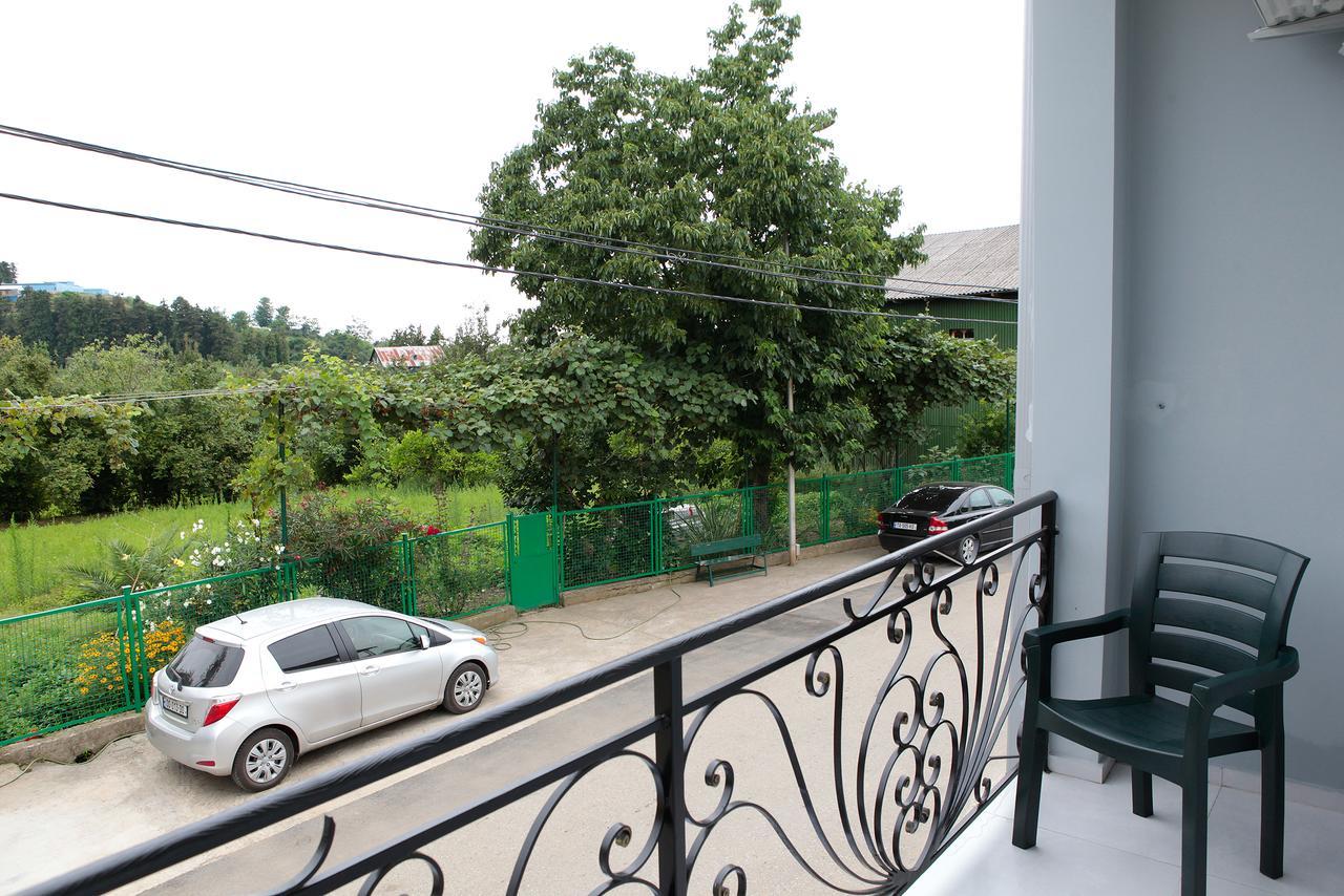 Hotel Botanica Chakvi Extérieur photo